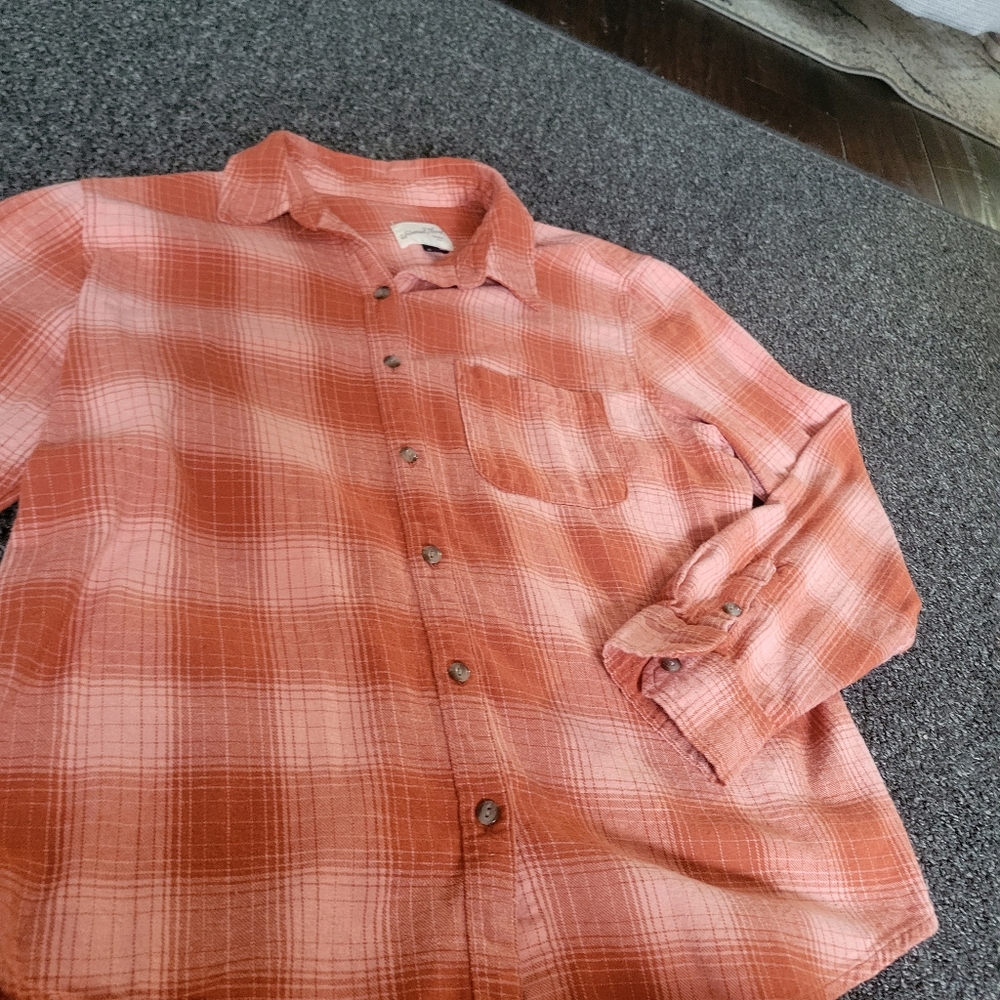 Flannel - Picture 3 of 4